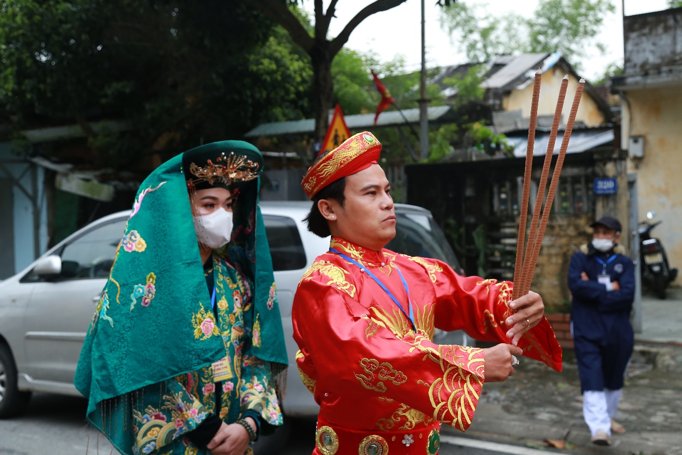 Lễ hội Điện Huệ Nam: Carnival dân gian đầy màu sắc trên dòng sông Hương - 13