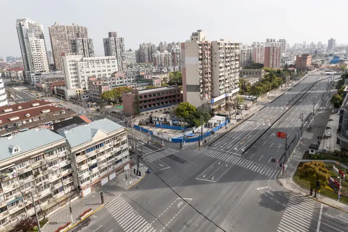 Thượng Hải, Trung Quốc: Đô thị xa hoa, tấp nập nhất Trung Quốc hóa 'thành phố ma' vì Covid-19 - 6