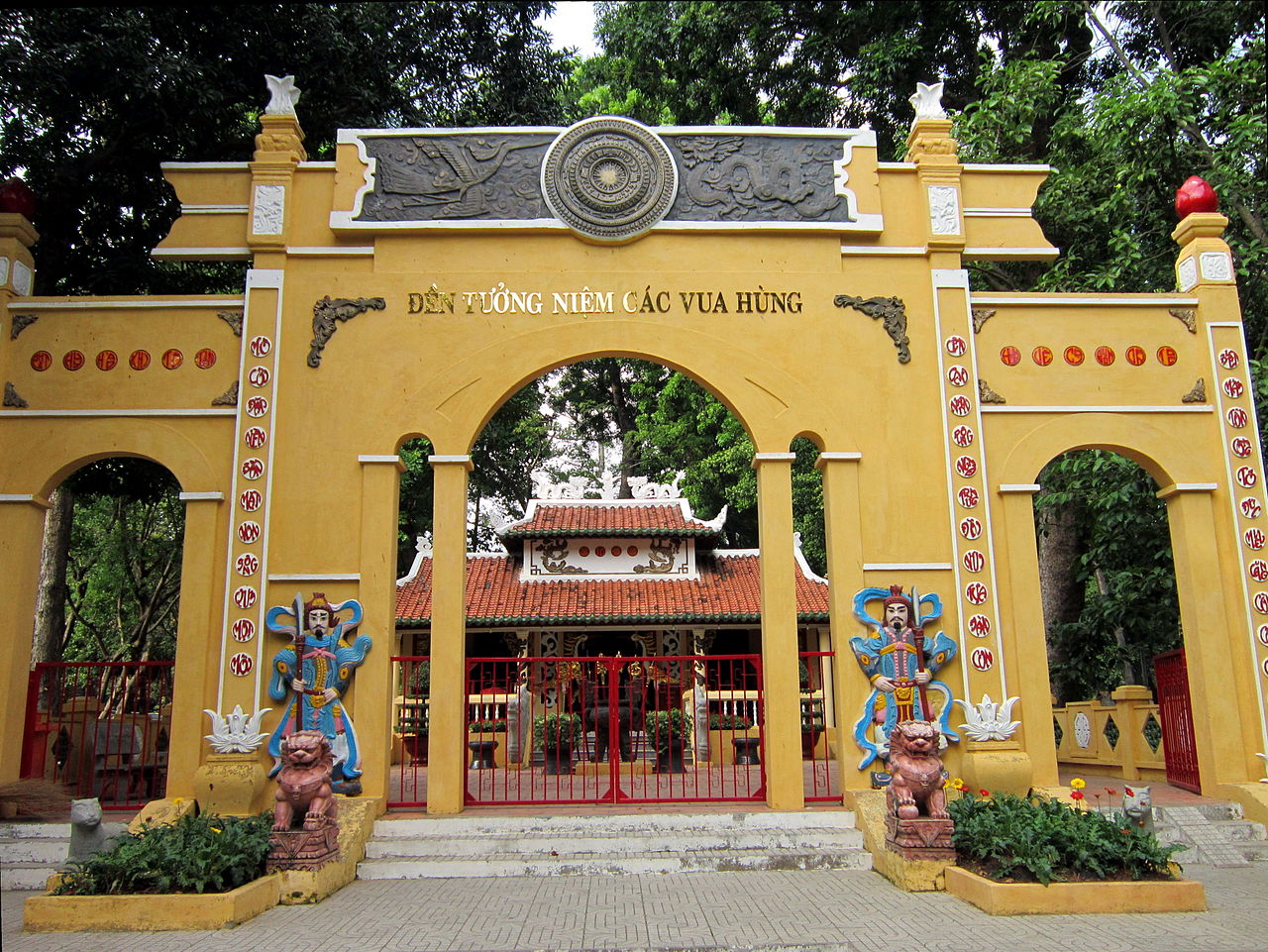 Điểm đến cho ngày Giỗ Tổ: 4 đền thờ Vua Hùng lớn nhất tại TP.HCM - 3