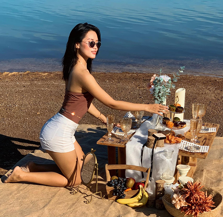 Hot girl Kim Vui thân hình “đồng hồ cát”, giảm 11kg để thi Hoa hậu hoàn vũ - 11