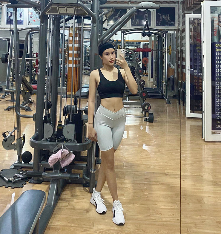 Hot girl Kim Vui thân hình “đồng hồ cát”, giảm 11kg để thi Hoa hậu hoàn vũ - 6