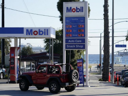 Nhiều thành phố ở Mỹ đối mặt với 'bão' giá nhiên liệu
