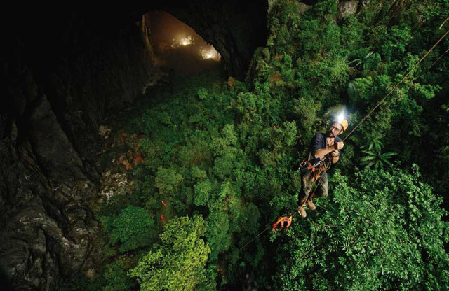 Tour thám hiểm hang động lớn nhất thế giới tại Việt Nam: Cháy vé trước cả năm, cần thể lực dồi dào và quan trọng là phải có…. tiền - 1