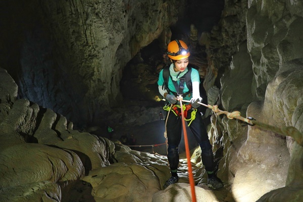 Tour thám hiểm hang động lớn nhất thế giới tại Việt Nam: Cháy vé trước cả năm, cần thể lực dồi dào và quan trọng là phải có…. tiền - 4