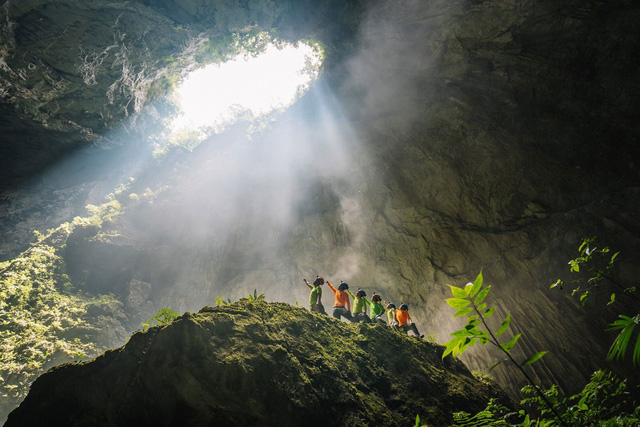 Tour thám hiểm hang động lớn nhất thế giới tại Việt Nam: Cháy vé trước cả năm, cần thể lực dồi dào và quan trọng là phải có…. tiền - 7