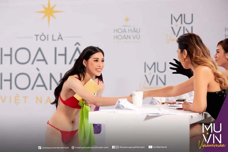 Thu Huyền &#34;ghi điểm&#34; ở Hoa hậu Hoàn vũ, hot girl bóng chuyền hóa “cô Thỏ quyến rũ” - 1