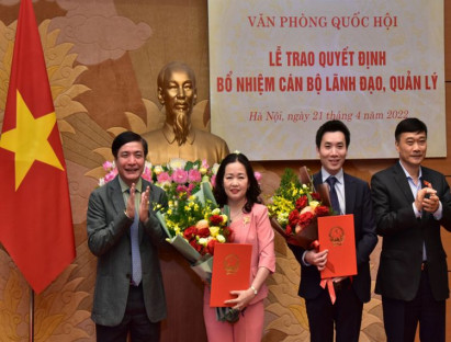 Chuyển động - Nhà báo Phạm Thị Thanh Huyền giữ chức Tổng Biên tập Báo Đại biểu Nhân dân