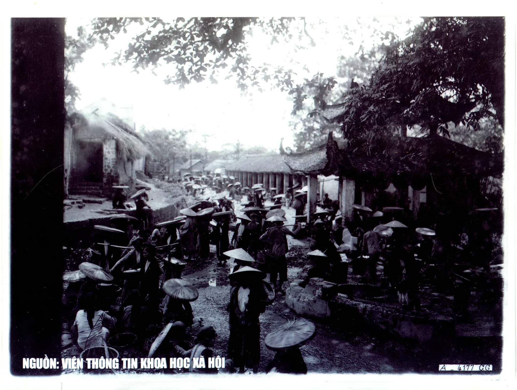 Chợ và phố chợ Hà Nội trăm năm trước qua tư liệu ảnh - 6