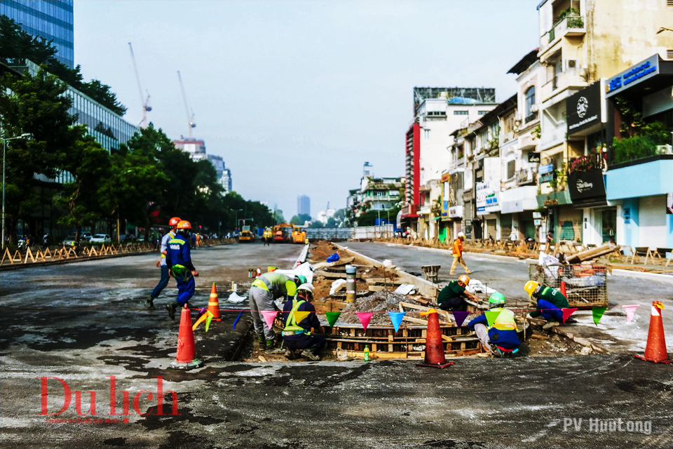 Rào chắn được tháo bỏ sau 6 năm, khu phố 'vàng' Lê Lợi đã lại sạch đẹp - 5