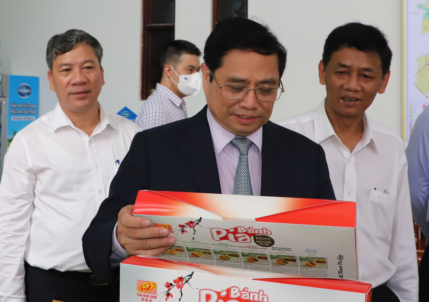 Thủ tướng Phạm Minh Chính nói về 12 chữ trong thu hút đầu tư - 2