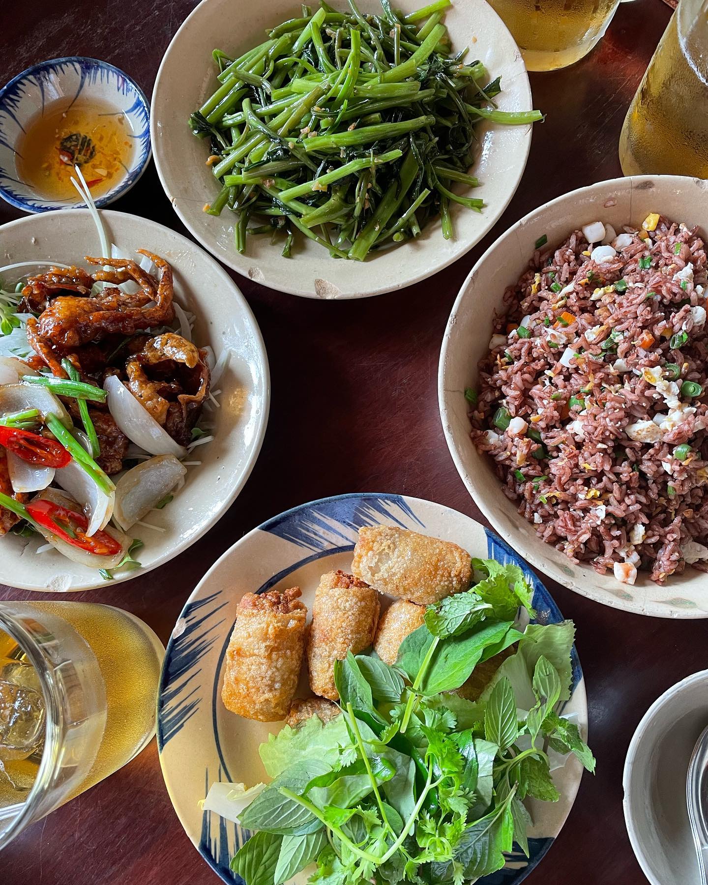 3 nhà hàng phong cách hoài cổ và bữa ăn thuần Việt tại Sài Gòn - 2
