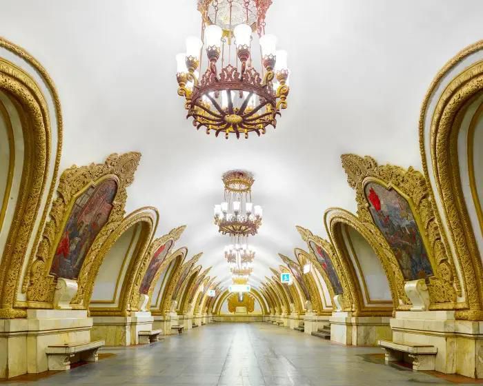 Khung cảnh lộng lẫy bên trong những nhà ga đẹp nhất nước Nga - 8