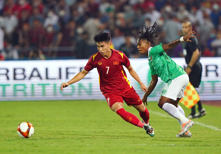 U23 Việt Nam làm Ronaldo của U23 Indonesia &#34;choáng váng&#34; chỉ sau 18 phút - 8