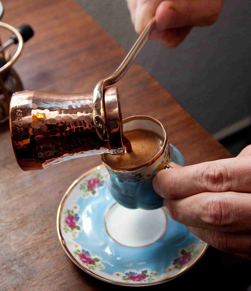 Việt Nam lọt top 5 quốc gia có món cà phê độc đáo nhất thế giới - 7