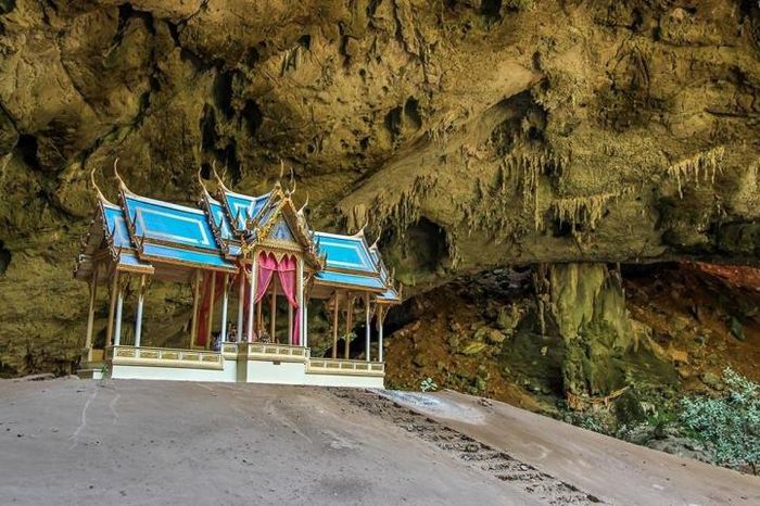 Bên trong hang động huyền ảo từng là nơi dừng chân của các vị vua xứ chùa Vàng - 5