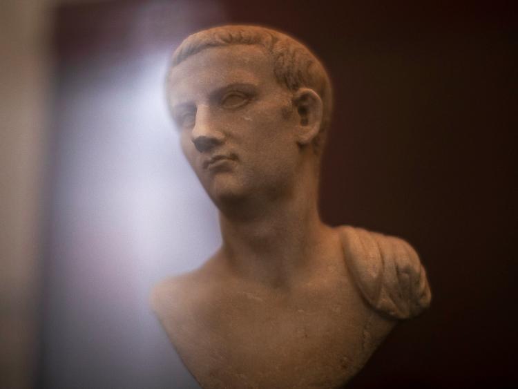 Chi tiết giật mình về ông hoàng ngông cuồng nhất La Mã cổ đại