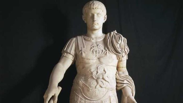 Chi tiết giật mình về ông hoàng ngông cuồng nhất La Mã cổ đại - 1