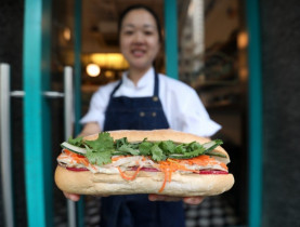 CNN xướng tên bánh mì Việt Nam trong loạt món bánh kẹp ngon nhất thế giới
