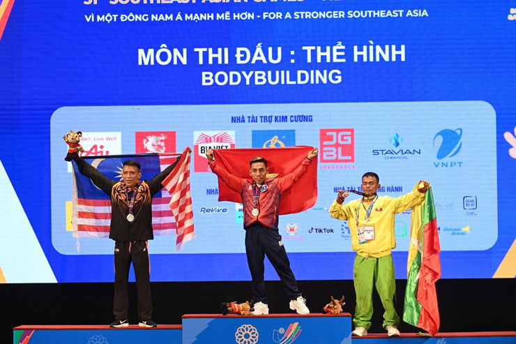 Phạm Văn Mách 46 tuổi lập kỷ lục thể thao VN: Lại giành HCV SEA Games trên sân nhà - 5