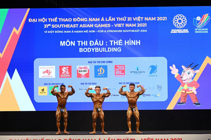 Phạm Văn Mách 46 tuổi lập kỷ lục thể thao VN: Lại giành HCV SEA Games trên sân nhà - 4