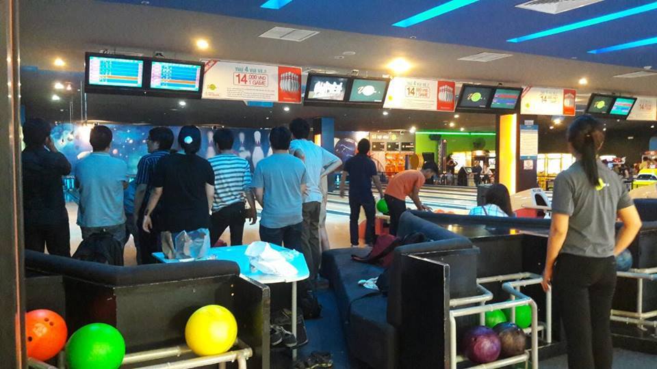 Cuối tuần rồi, lên kèo “ném đổ” 5 sân bowling chất nhất Sài Gòn - 5