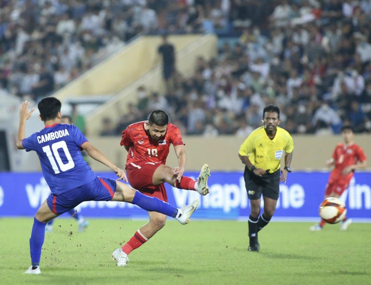 Họp báo U23 Campuchia - U23 Thái Lan: HLV Polking muốn tránh Việt Nam ở bán kết - 4