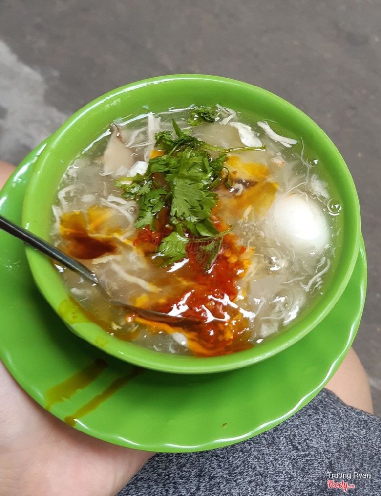 Gánh súp cua gần 30 năm giữa lòng Sài Gòn được mệnh danh là 'món súp đáng thử nhất' - 4
