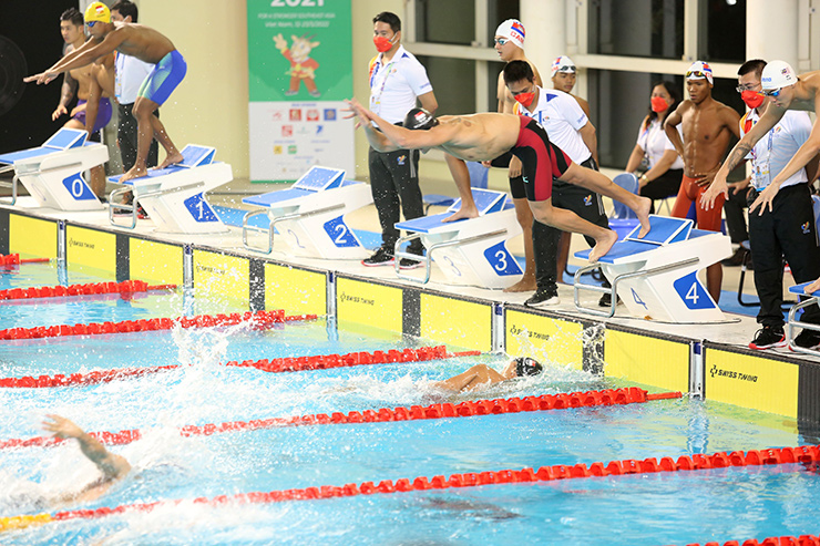 Bơi Việt Nam có HCV không tưởng, ngơ ngác nhà vô địch Olympic phạm lỗi ở SEA Games - 7