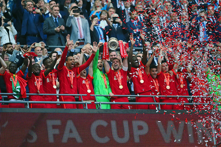 Liverpool vô địch FA Cup: HLV Klopp hoàn tất bộ danh hiệu, sánh ngang Sir Alex - 15