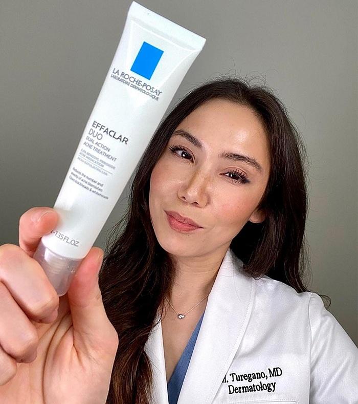 Review tất tần tật về kem giảm mụn La Roche Posay - 1