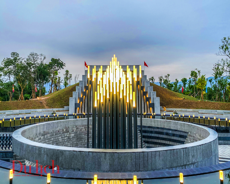 Khánh thành đền thờ tưởng niệm hơn 10.000 liệt sĩ trên chiến trường Điện Biên Phủ - 1