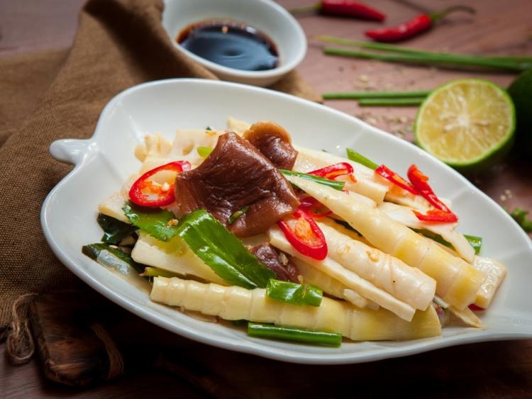 Món ăn ngon nổi tiếng ở Quảng Ninh: Măng Yên Tử hấp dẫn du khách về thăm Yên Tử