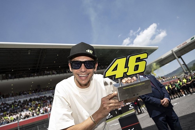 MotoGP, Italian GP: Valentino Rossi “ghi danh” sử sách, ngày trọn vẹn cho người Ý - 3