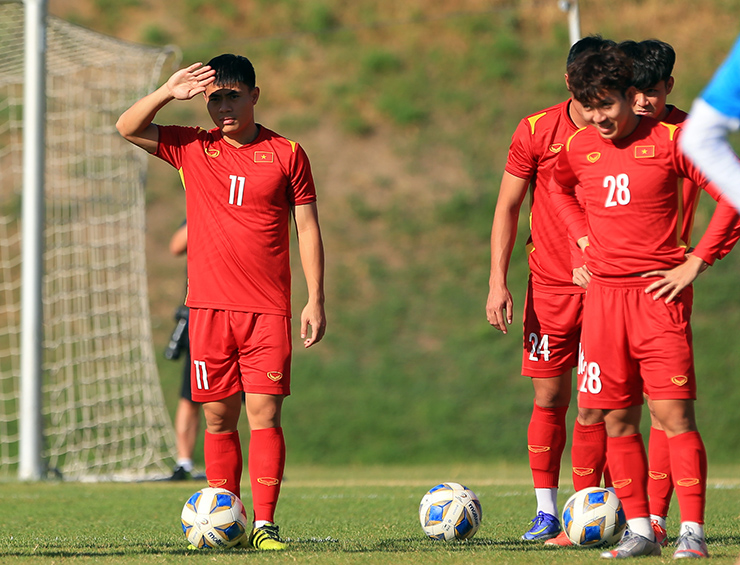 Giật mình U23 Việt Nam đến nhầm sân tập U23 Thái Lan trước ngày đấu Malaysia - 6