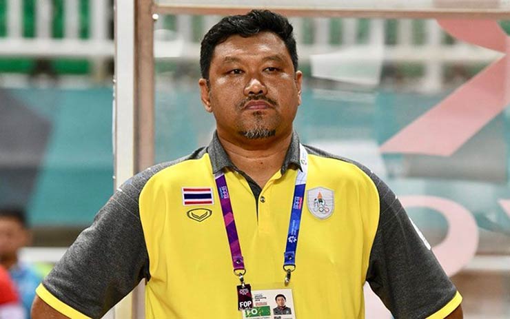 U23 Thái Lan bị đồn mất chân sút chủ lực, HLV Srimaka thừa nhận học trò kiệt sức - 1
