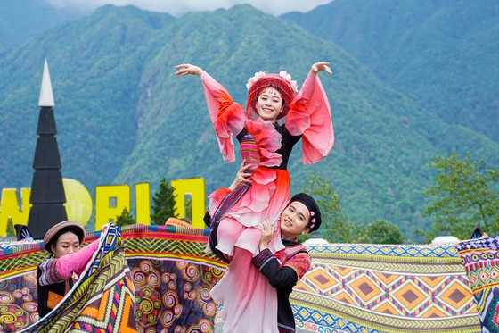 Sun World Fansipan Legend khởi động chuỗi hoạt động chào hè “Đến Sa Pa bay giữa mùa hoa” - 5