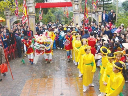 Lễ hội - “Cướp bông, ném chài” - Lễ hội mang đậm dấu ấn Tín ngưỡng Hùng Vương