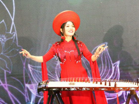  - Passion, show diễn quảng bá văn hóa Việt - Hàn tại Nha Trang