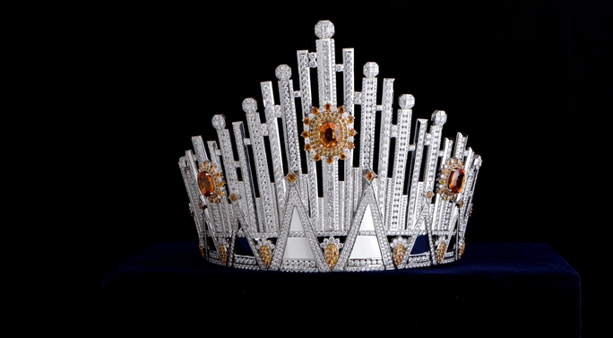 Cận cảnh chiếc vương miện gắn hơn 2.000 viên kim cương của Tân hoa hậu Hoàn vũ - 12