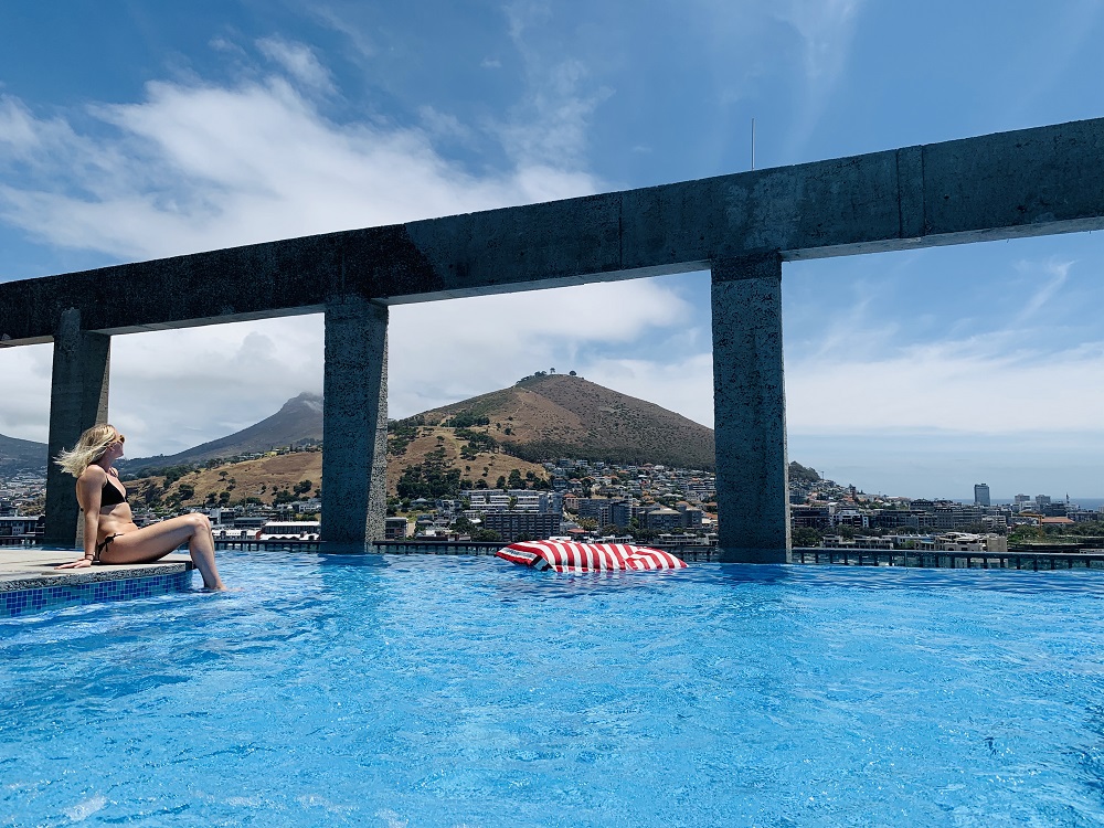 Top bể bơi trên tầng thượng khách sạn tuyệt nhất thế giới - 6