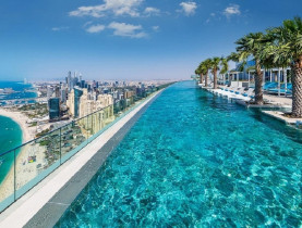 Top bể bơi trên tầng thượng khách sạn tuyệt nhất thế giới
