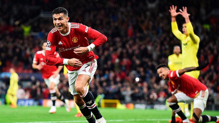 Ronaldo tìm đường &#34;chuồn&#34; khỏi MU: Lương quá khủng, Bayern - Juventus tránh xa - 1