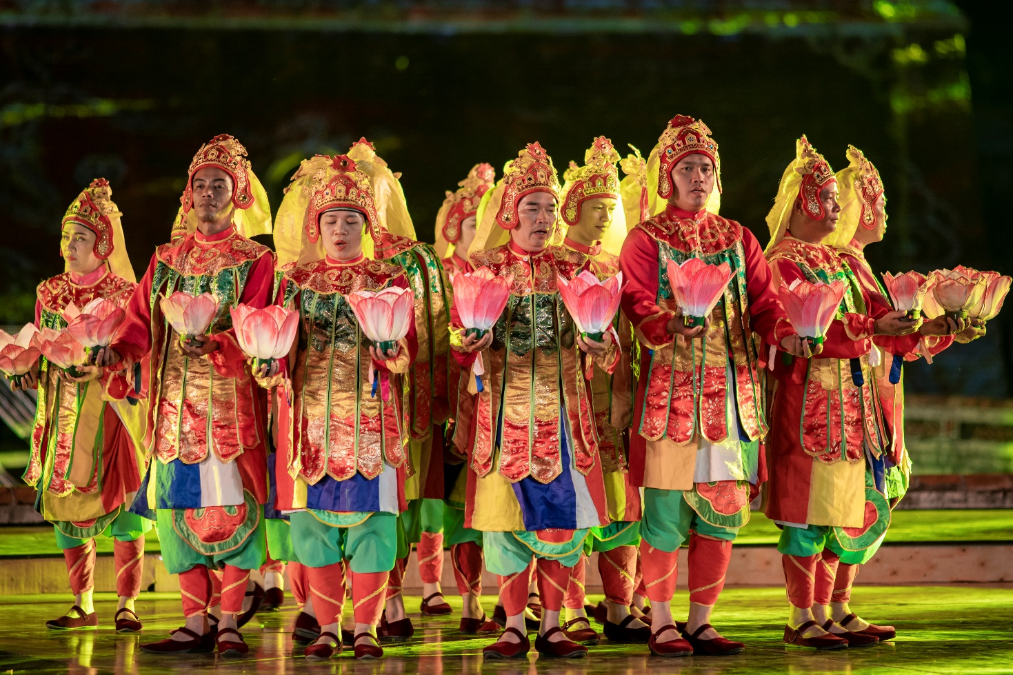 Rực rỡ sắc màu đêm khai mạc Tuần lễ Festival Huế 2022 - 5