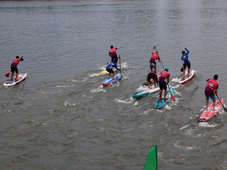 Vận động viên 3 miền tranh tài đua thuyền SUP trên sông Hương