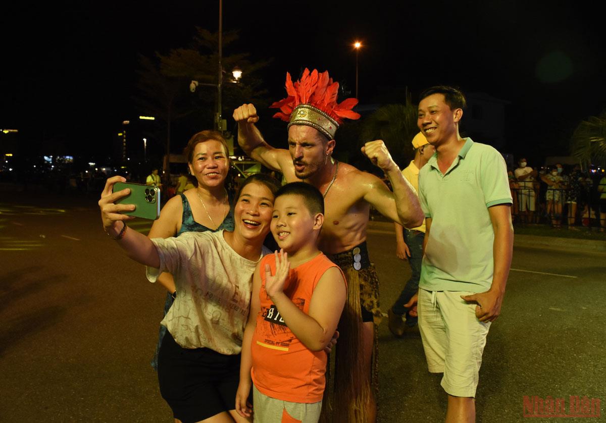 Sôi động Carnival đường phố “Take me to the Sun” tại Đà Nẵng - 7