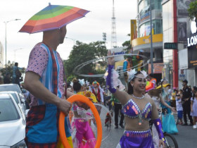  - Đường phố Huế tràn ngập ‘sắc màu văn hóa’ với lễ hội đường phố