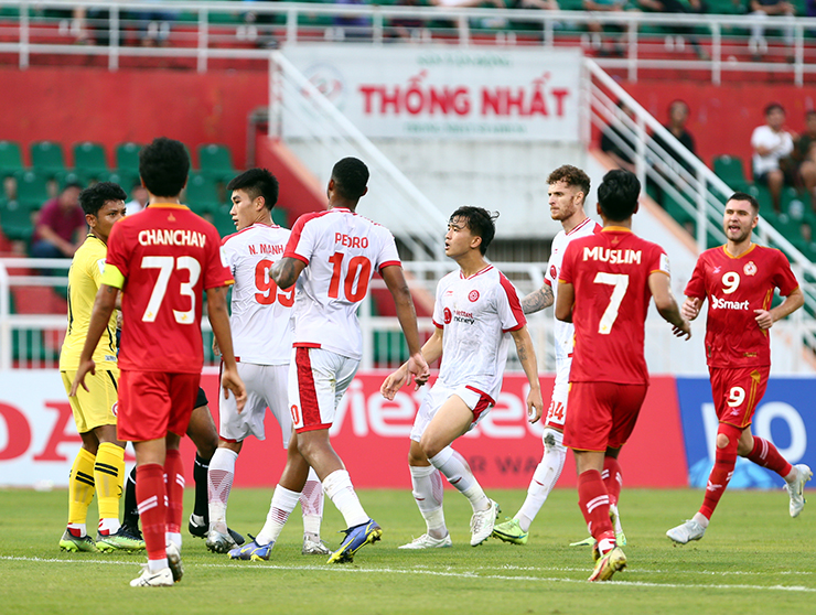 SAO U23 Việt Nam nổi nóng với cầu thủ Campuchia ở giải châu Á - 7