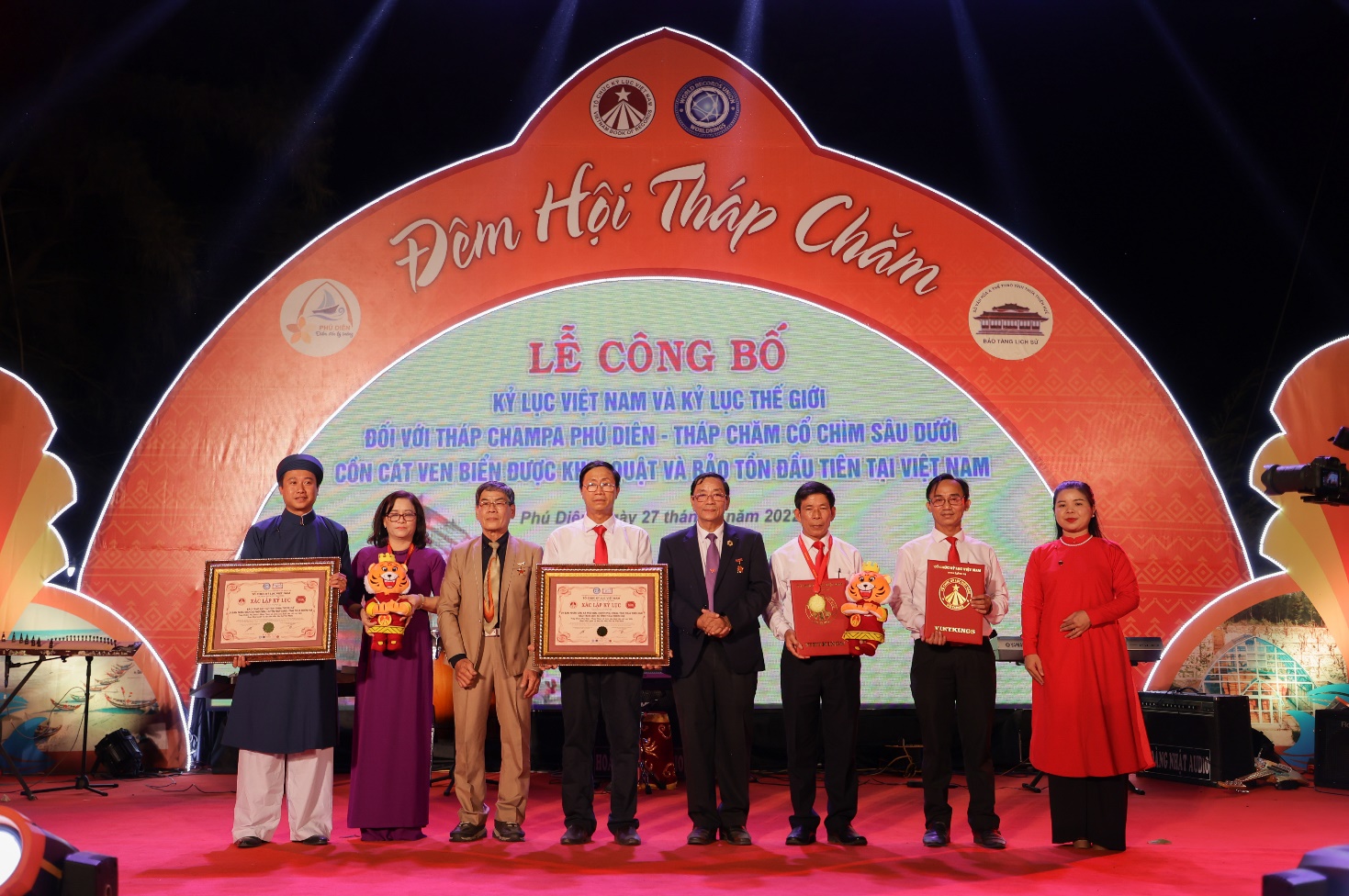 Tháp Chăm ở Thừa Thiên Huế xác lập kỷ lục thế giới - 6