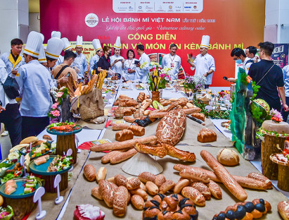 Lễ hội - Khám phá hơn 100 món ăn kèm bánh mì tại Lễ hội Bánh mì Việt Nam