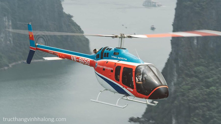 Rơi máy bay trực thăng chở khách ngắm vịnh Hạ Long, 5 người gặp nạn - 1